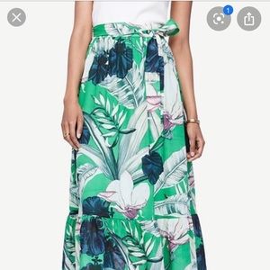 Ann Taylor Green Floral Maxi Skirt NWOT size 2p